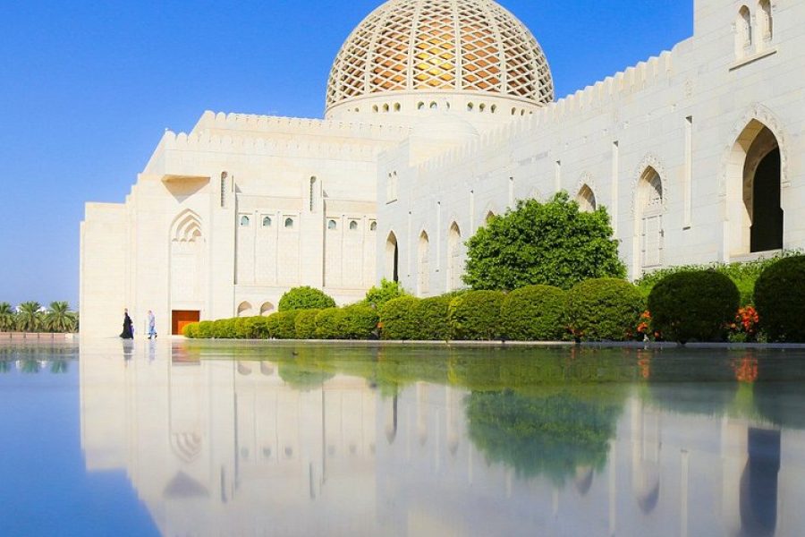 تصویر مسجد سلطان قابوس در تور شهر سفید مسقط با ویزیتورکرنر